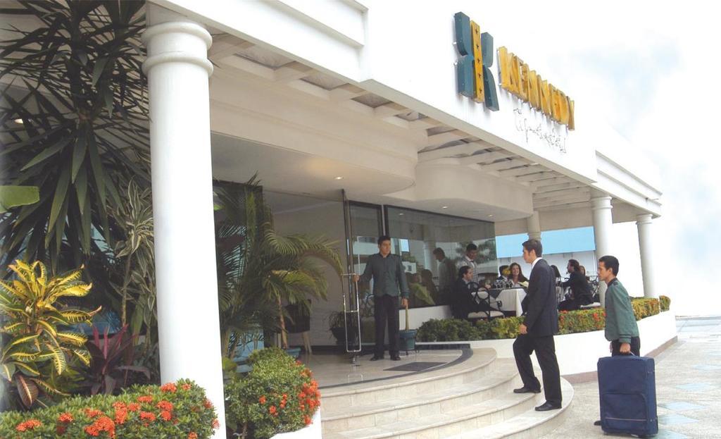 Apart Hotel Kennedy Guayaquil Exterior photo